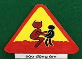 Giúp con nhận diện 5 hành vi xâm hại báo động